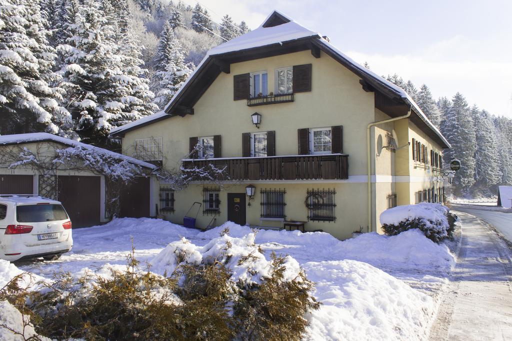 Hotel Grillhof Reisach Nassfeld region Exterior foto